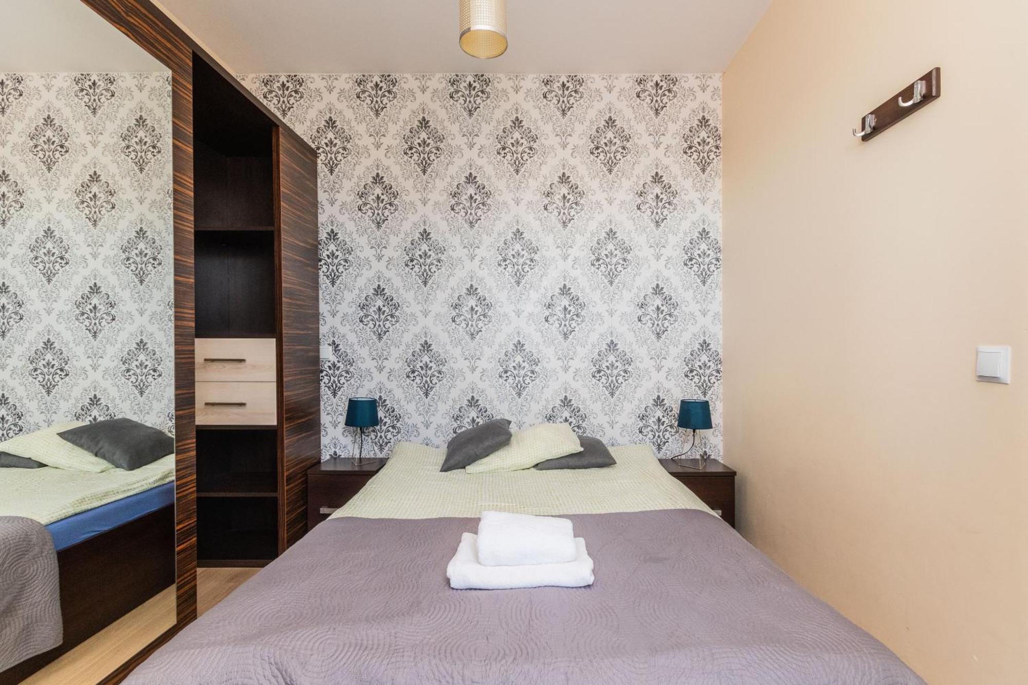 Sztutowo Lazurowy Dwor - Apartamenty Oraz Pokoje Z Basenem I Parkingiem מראה חיצוני תמונה