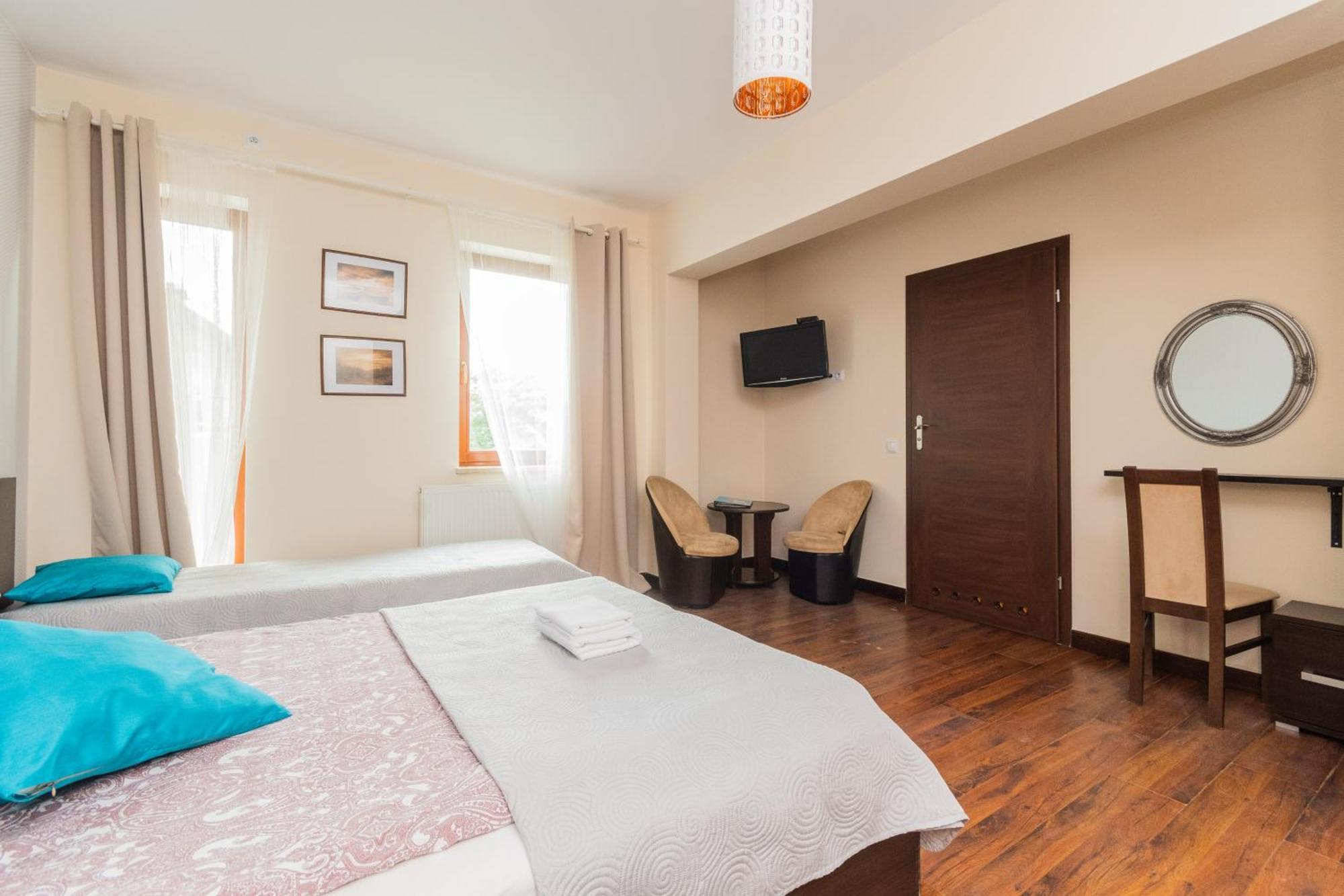 Sztutowo Lazurowy Dwor - Apartamenty Oraz Pokoje Z Basenem I Parkingiem חדר תמונה